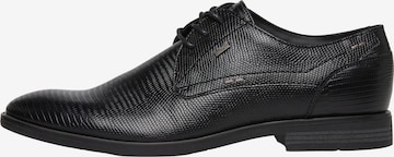 Chaussure à lacets s.Oliver en noir : devant