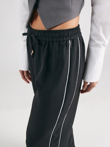 Miss Selfridge Wide Leg Housut värissä musta