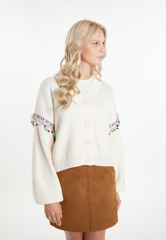 IZIA Knit Cardigan in White: front