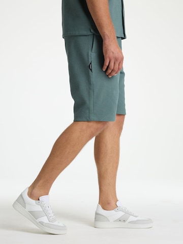 Regular Pantalon CHASIN' en vert