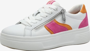 Baskets basses Tamaris en rose : devant