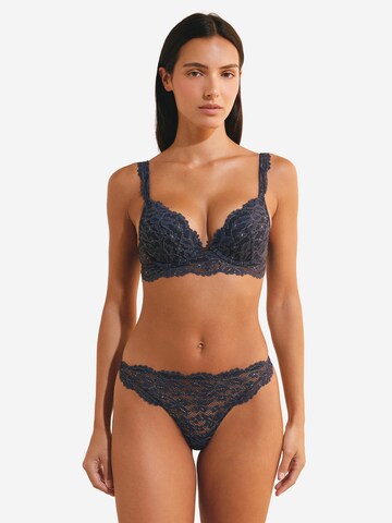 String 'Legende' di ETAM in blu