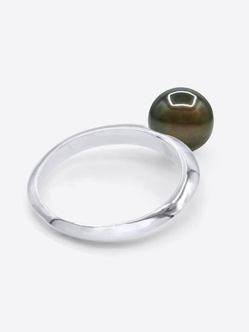 Bague 'Nehenehe' Ateliers Saint Germain en blanc