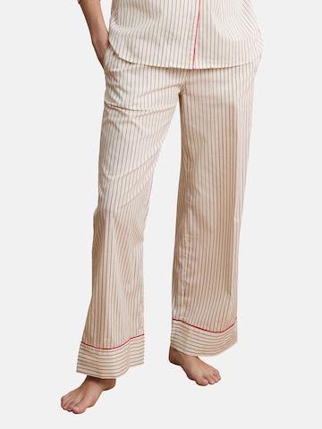 Pantaloncini da pigiama 'Beguin' di ETAM in beige: frontale