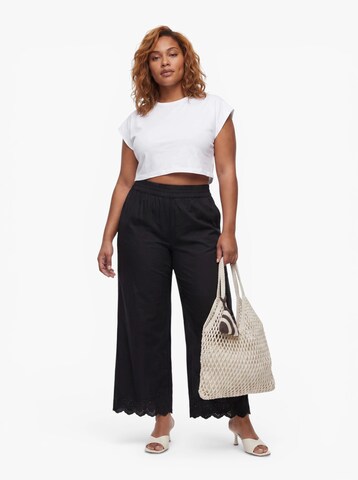 Largi Pantaloni 'CARPAULA' de la ONLY Carmakoma pe negru