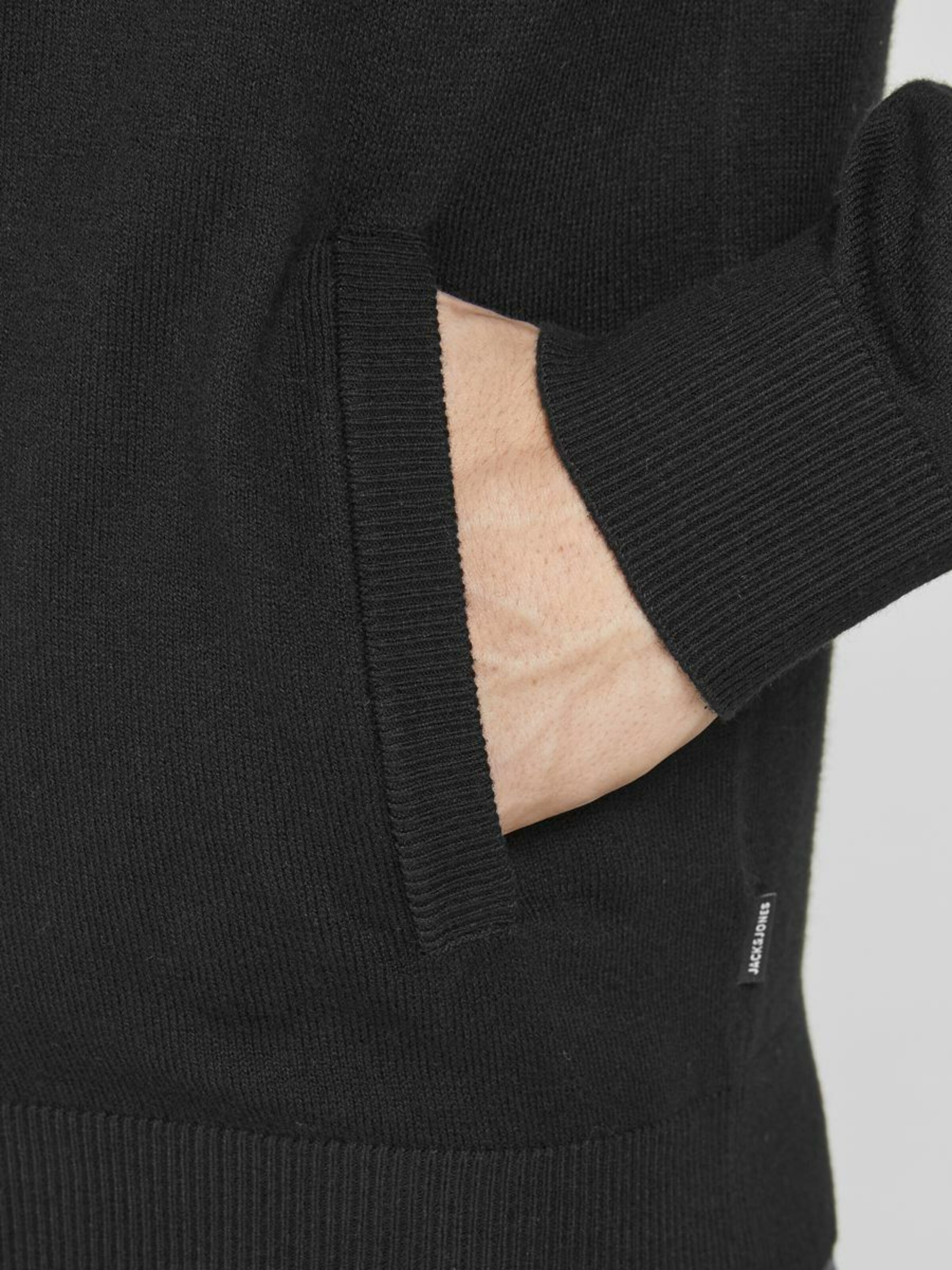 Männer Pullover & Strick JACK & JONES Strickjacke 'EMIL' in Schwarz - PS93113 Männer Pullover & Strick JACK & JONES Strickjacke 'EMIL' in Schwarz - PS93113