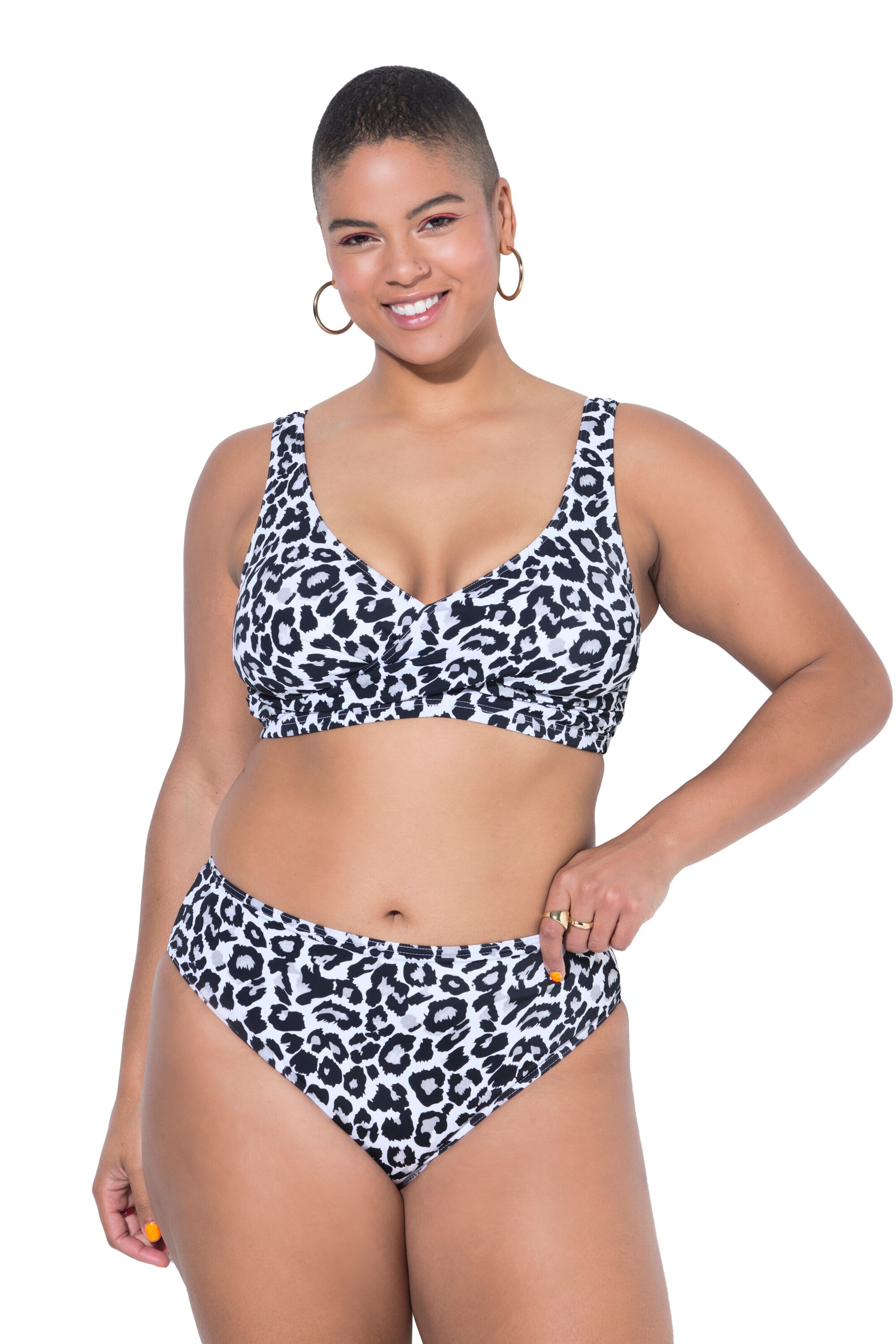 Studio Untold Bikini in Schwarz: Vorderseite