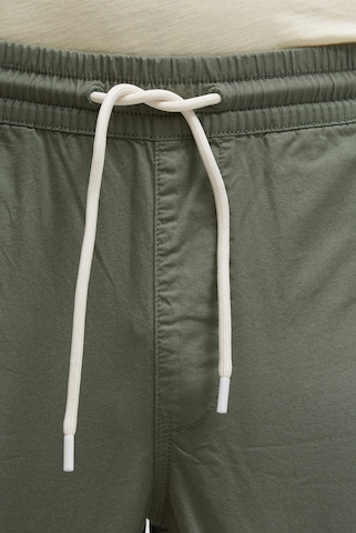 CAMP DAVID Regular Basic Shorts aus Twill mit Elastikbund in Grün