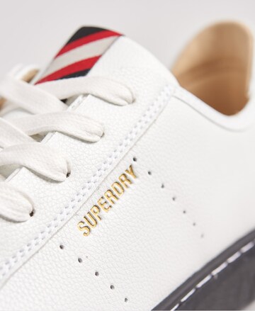 Superdry Sneaker in Weiß