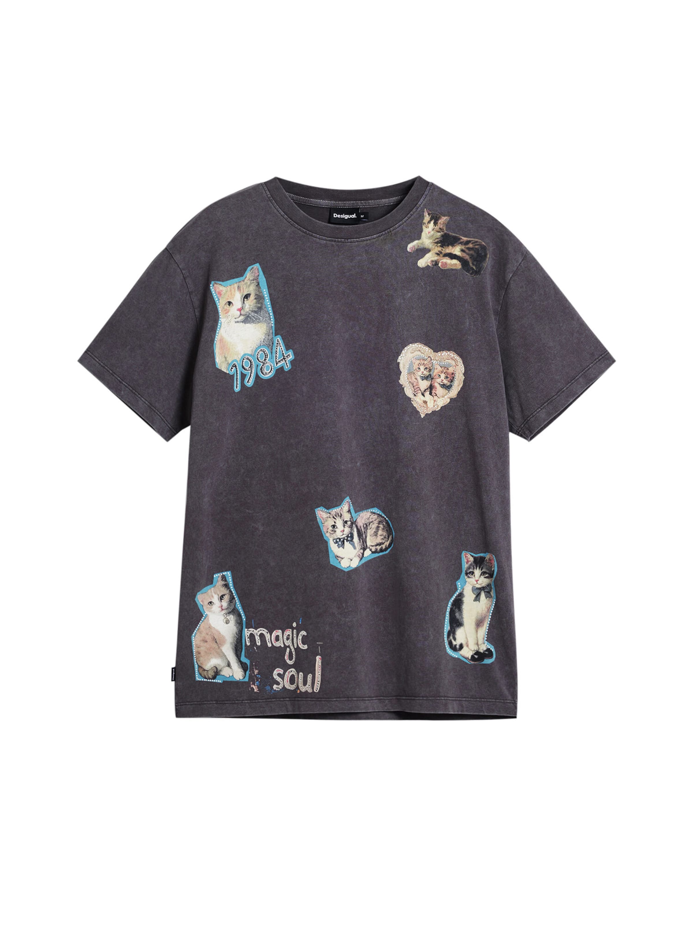 Tricou de la Desigual pe negru: față