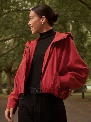 Next Övergångsjacka i röd: framsida