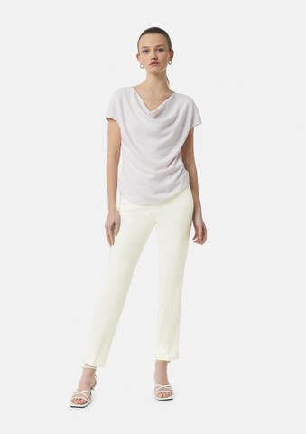 Coupe slim Pantalon à plis COMMA en blanc : devant