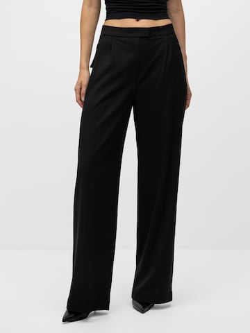 mandragora - Pierna ancha Pantalón 'Theo' en negro