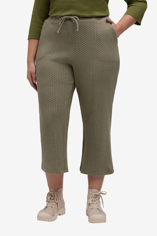 Ulla Popken Regular Pants in Green: front