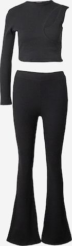 Trendyol Kalhotový kostým – černá: přední strana