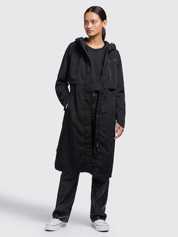 Manteau mi-saison 'Jomana' khujo en noir