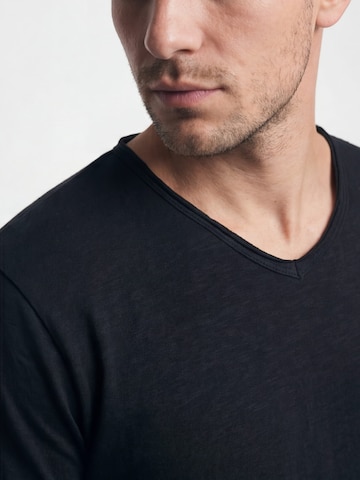 Antargo Shirt 'V-Neck Slub' in Black