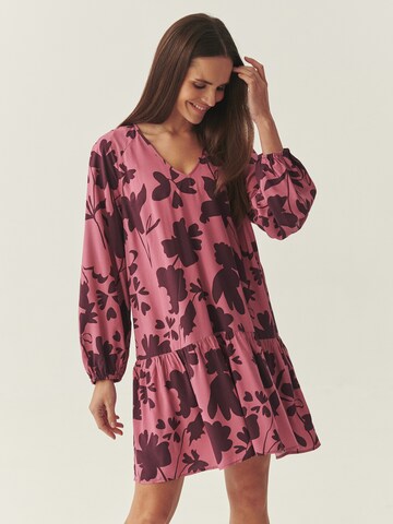 TATUUM Платье в Красный: спереди