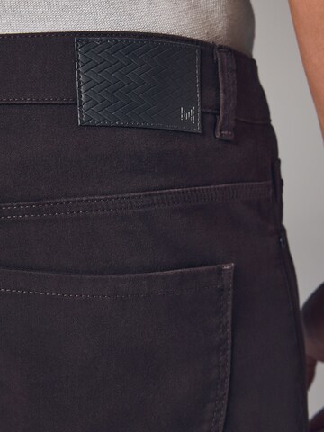 Next Slimfit Chino hlače | rdeča barva