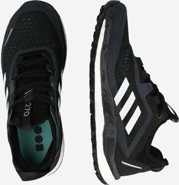 ADIDAS TERREX - Sapatilha de corrida 'Agravic Flow' em preto