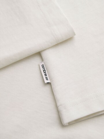 T-Shirt 'OM-TSPT-0258' Ombre en blanc