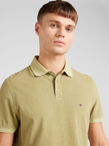 TOMMY HILFIGER Poloshirt in Grün