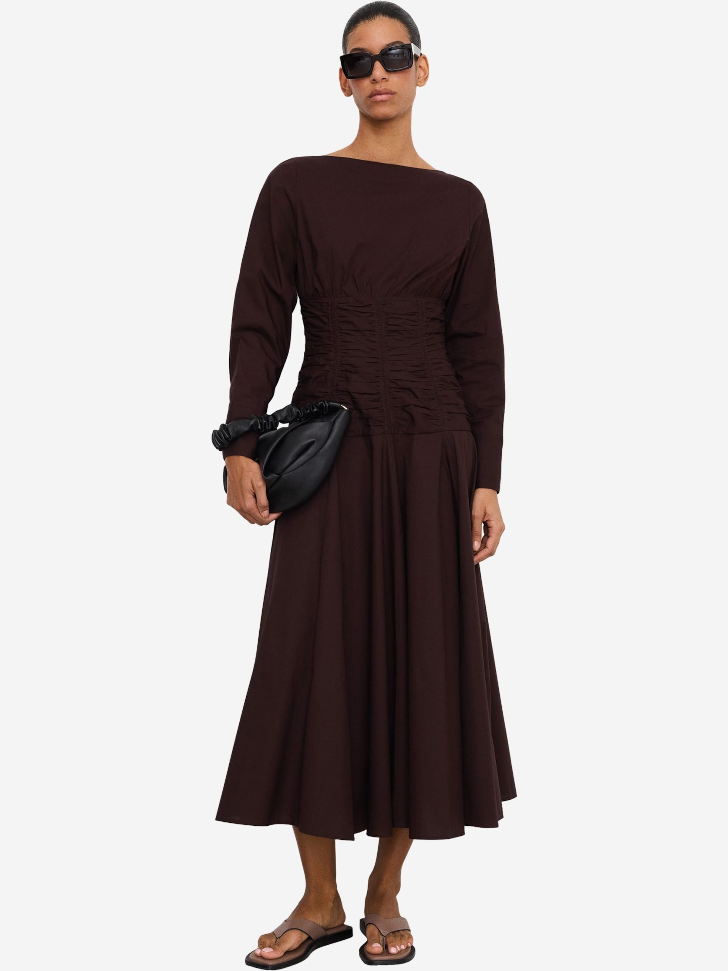 Adolfo Dominguez Mekko värissä ruskea: etupuoli