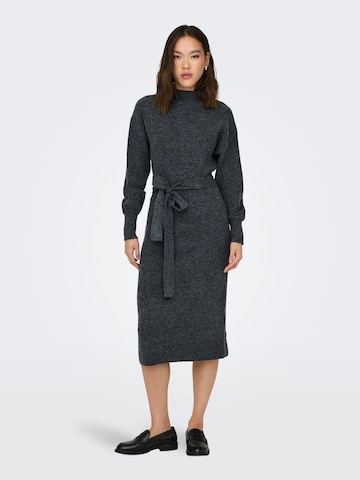 ONLY Knitted dress 'THILDE' in Grey