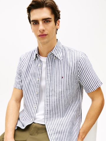 Regular fit Cămașă de la TOMMY HILFIGER pe albastru