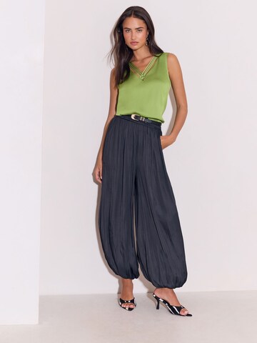 Lipsy Top in Groen