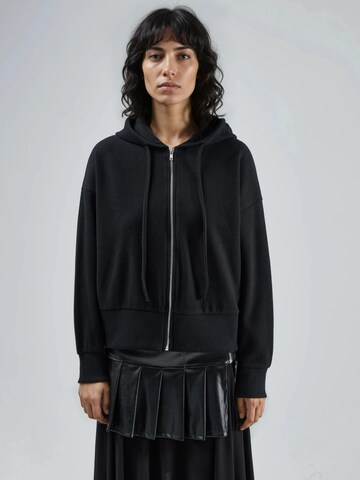 Busem Sweatvest in Zwart: voorkant