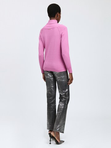 Influencer Sweater in Pink