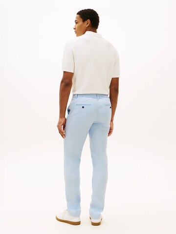 Coupe slim Pantalon chino TOMMY HILFIGER en bleu