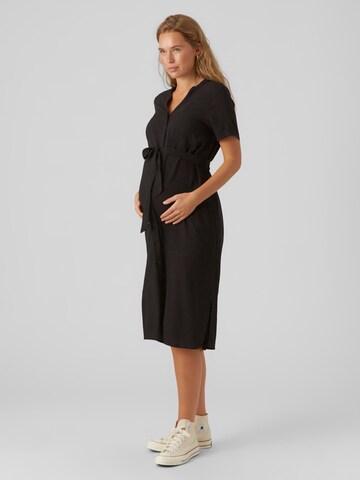 Abito camicia 'VICA' di Vero Moda Maternity in nero