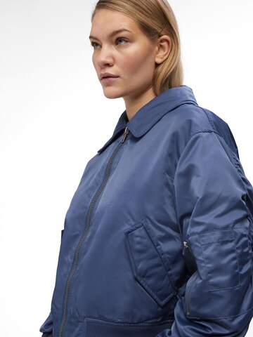 OBJECT Between-Season Jacket in Blue