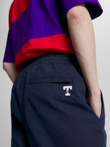 Tommy Jeans Tapered Hose 'Letterman' in Blau