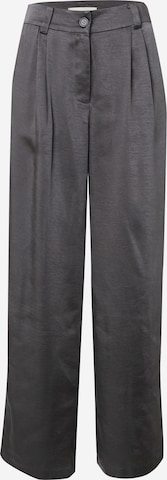 modström Wide leg Pleat-front trousers 'Hudson' in Grey: front
