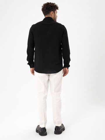 Dandalo Regular fit Риза в черно