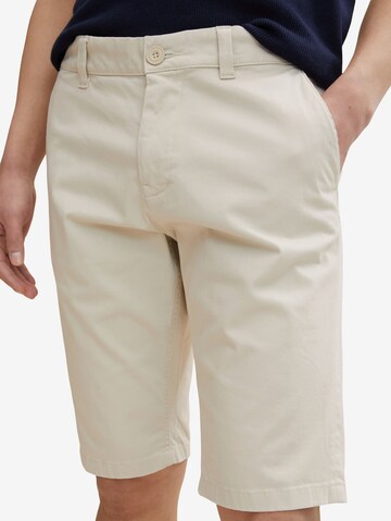 Regular Pantalon chino TOM TAILOR en beige : devant