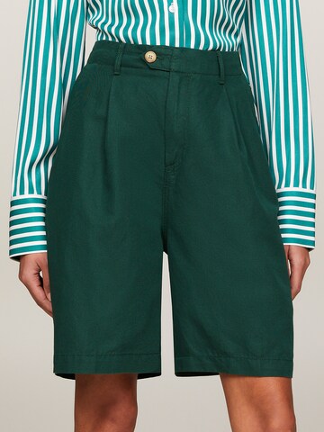 TOMMY HILFIGER Loose fit Pleat-Front Pants in Green: front