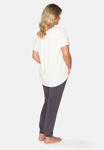 CCDK Copenhagen - Camiseta para dormir 'Bea' en blanco