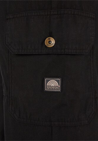 SOUTHPOLE Loose fit Cargo trousers in Black