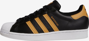 ADIDAS ORIGINALS Ниски маратонки 'Superstar' в черно: отпред