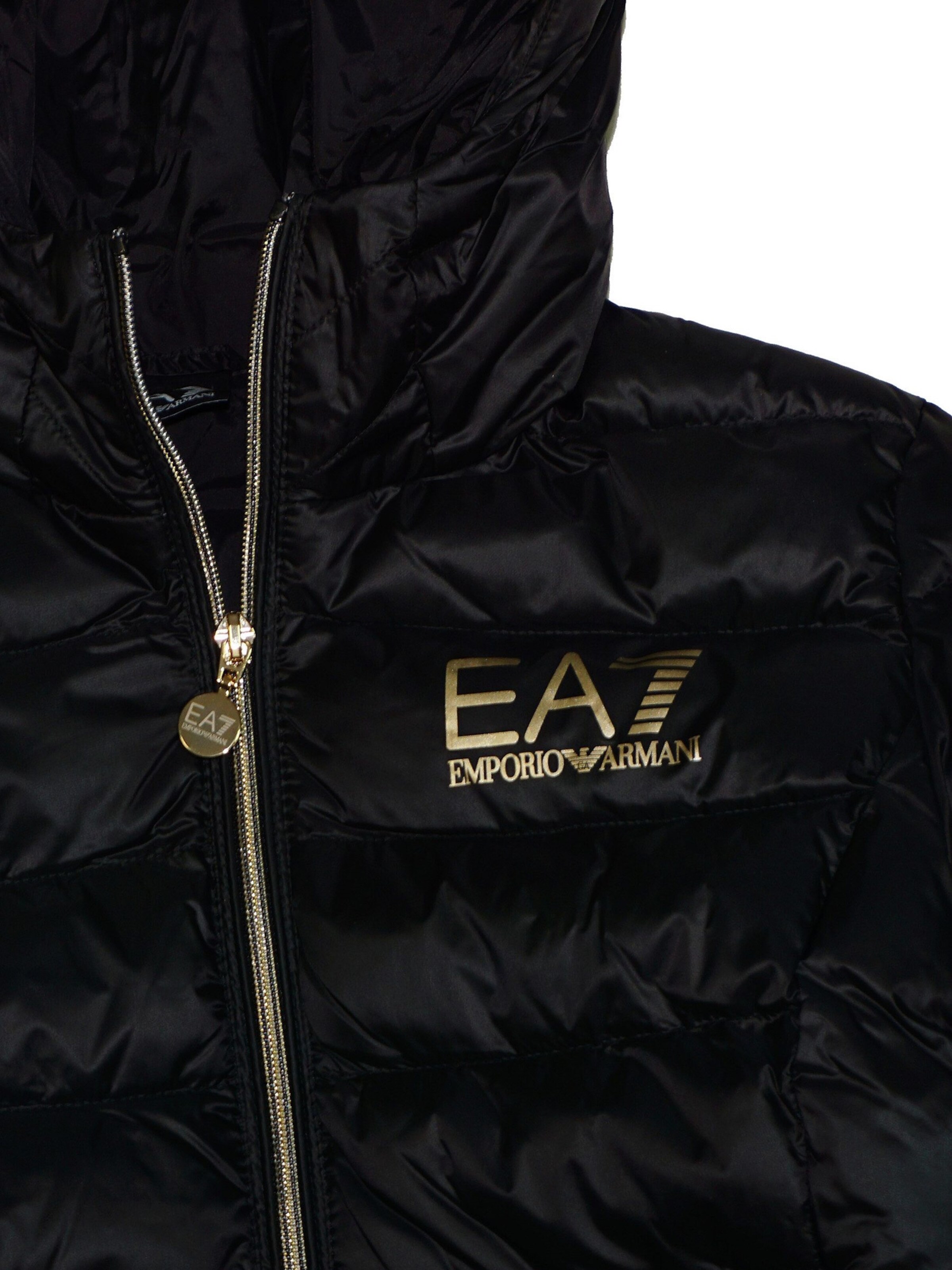 Giacca invernale di EA7 Emporio Armani in nero