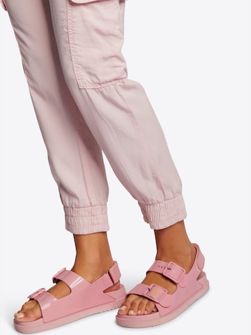 Rich & Royal Дънки Tapered Leg Карго панталон в розово