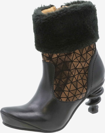 TIGGERS Ankle Boots in Black: front
