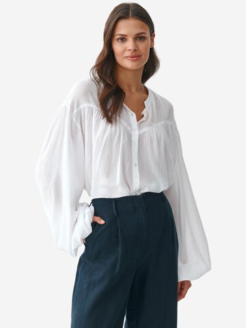 TATUUM Блуза 'FRICO' в бяло: отпред