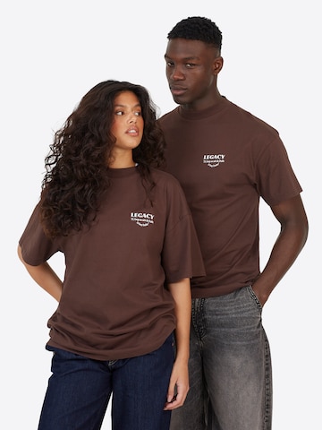 Legacy Studios Shirt in Brown: front