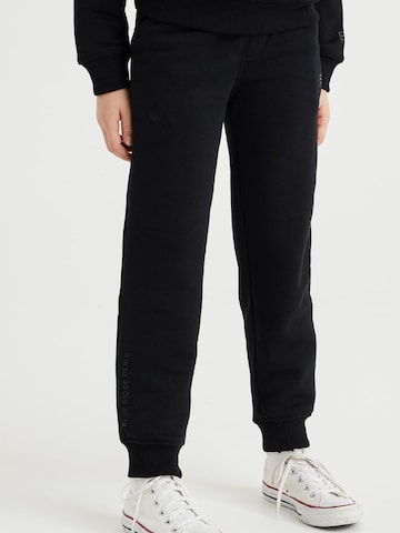 WE Fashion Tapered Broek in Zwart: voorkant