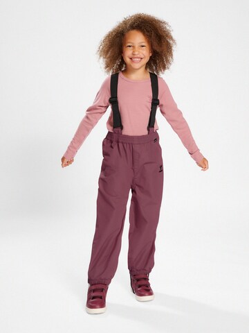 Hummel Regular Outdoor broek in Lila: voorkant